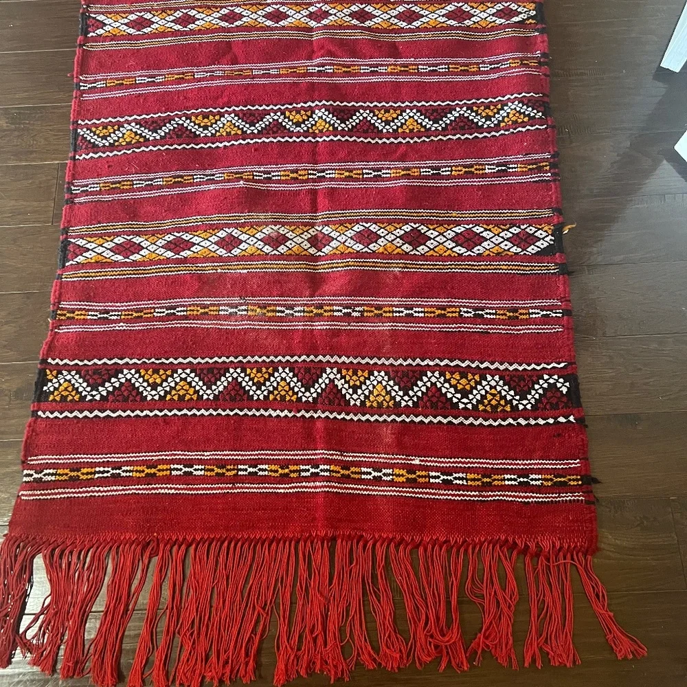 Moroccan Wool Rug handmade - Picture 2 of 6